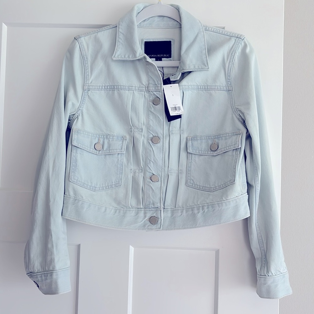 Banana Republic Cropped Denim Jacket - BNWT
